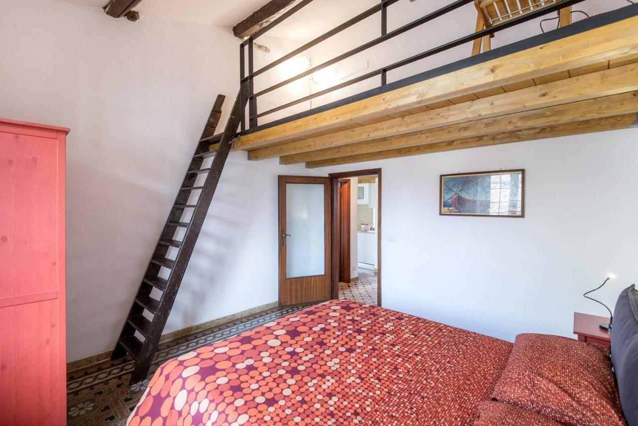Apartment Lorenzo Magnifico Typical Heart Of Florence